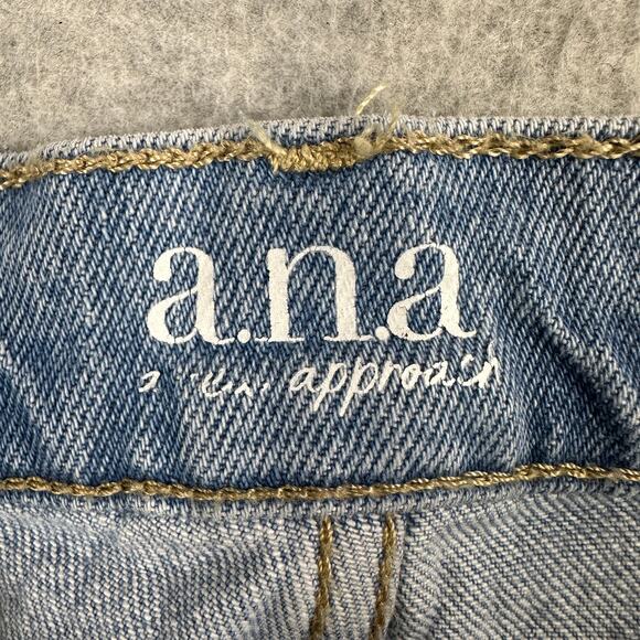 a.n.a. Shorts WMNS 8 Light Blue Wash High Rise 90’s Denim Bermuda 9” Button Fly - Picture 6 of 7